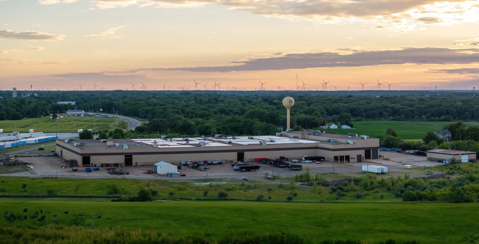 exterior plant photo of the mtm trailer factory